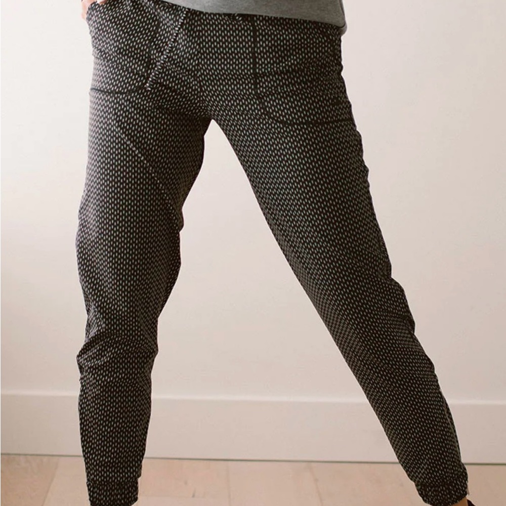 Like new Albion fit Jetsetter joggers. Worn once. In excellent condition.